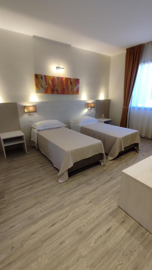 Confidence Hotel San Silvestro San Prospero Zewnętrze zdjęcie