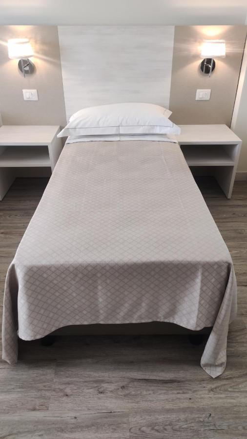Confidence Hotel San Silvestro San Prospero Zewnętrze zdjęcie
