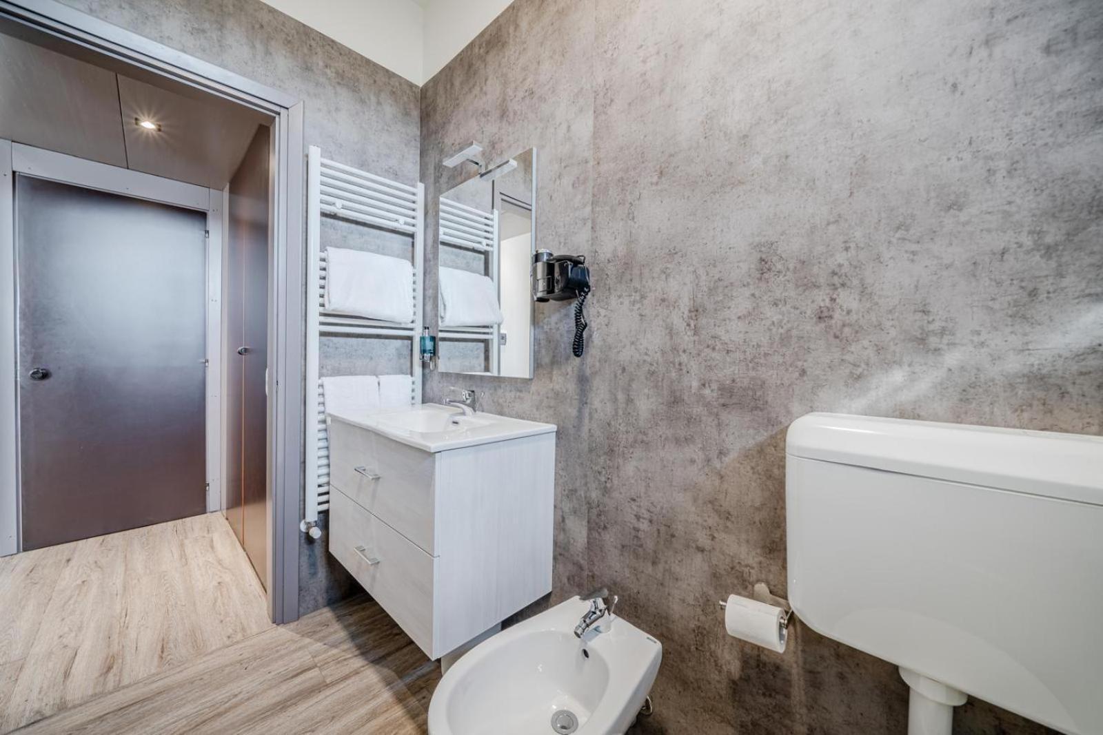 Confidence Hotel San Silvestro San Prospero Zewnętrze zdjęcie