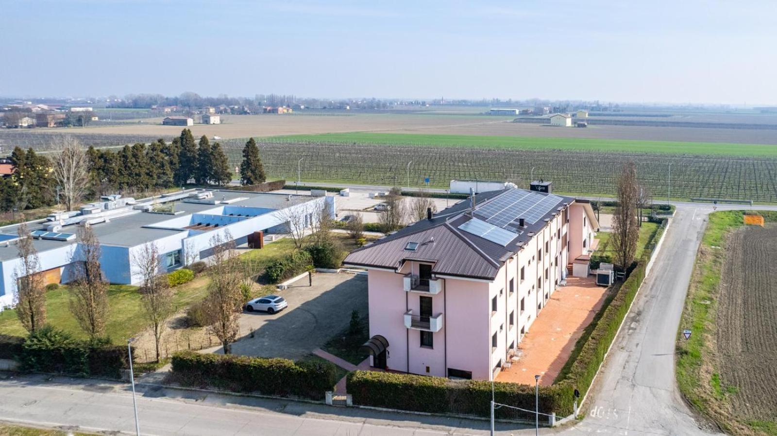 Confidence Hotel San Silvestro San Prospero Zewnętrze zdjęcie