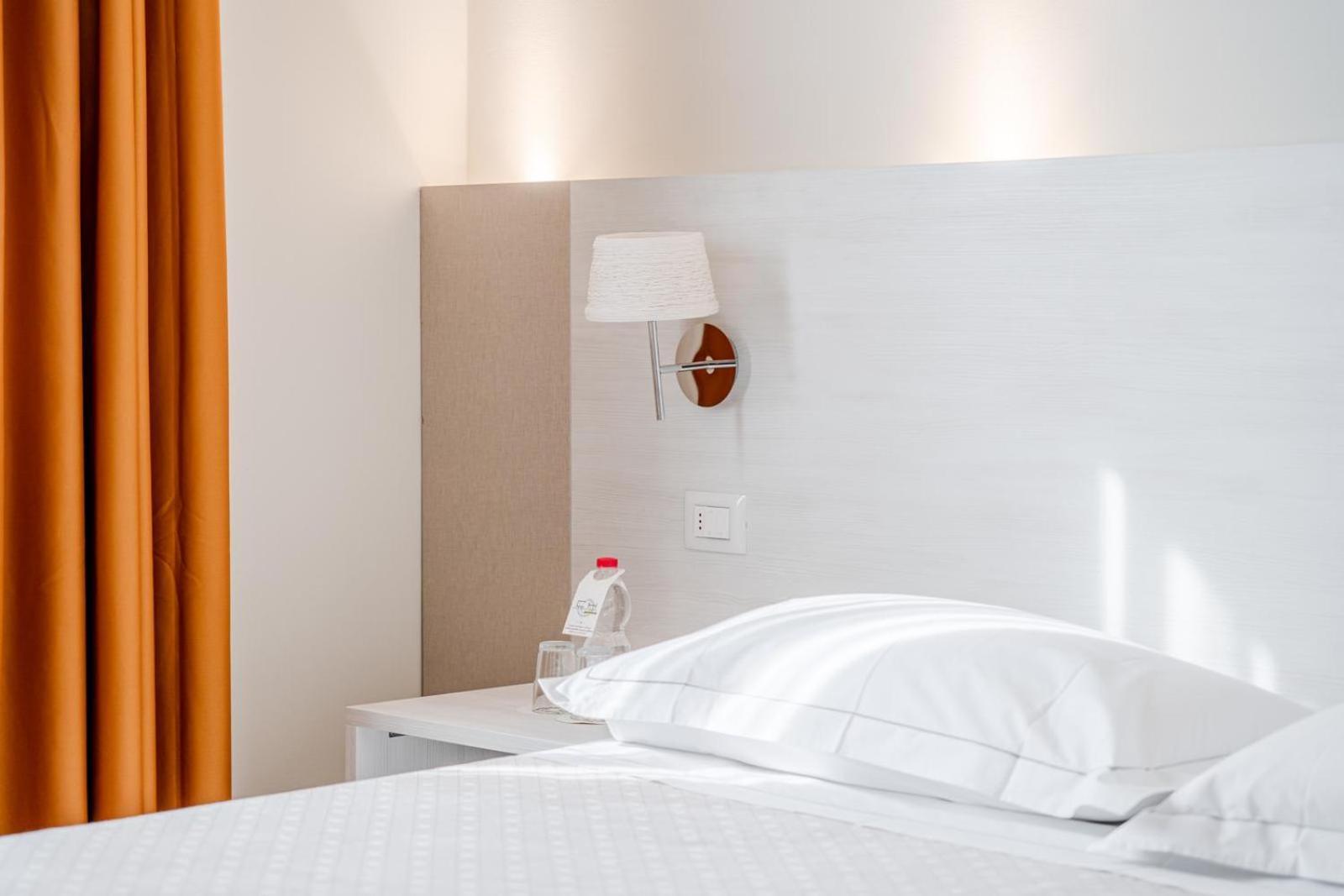 Confidence Hotel San Silvestro San Prospero Zewnętrze zdjęcie